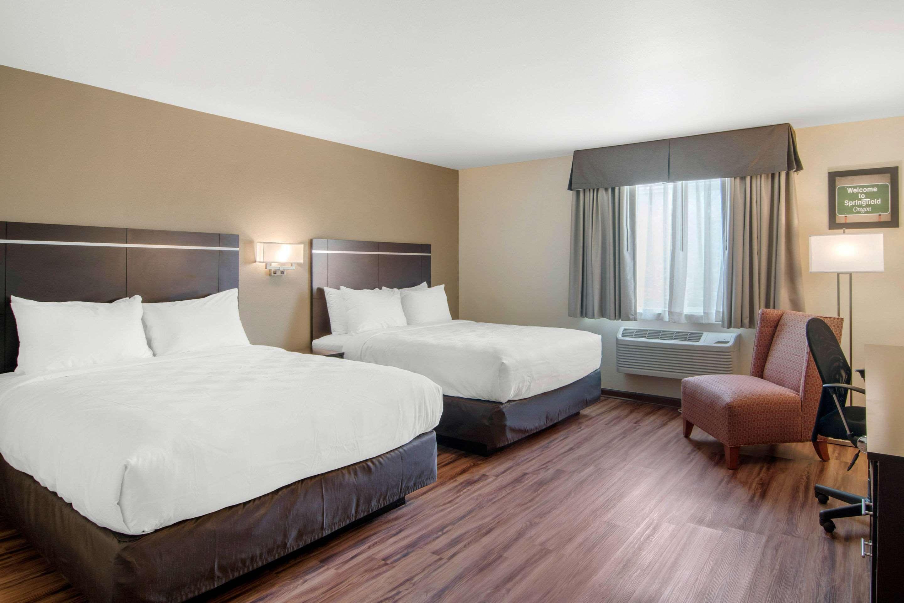 Econo Lodge Inn & Suites Springfield Exteriör bild