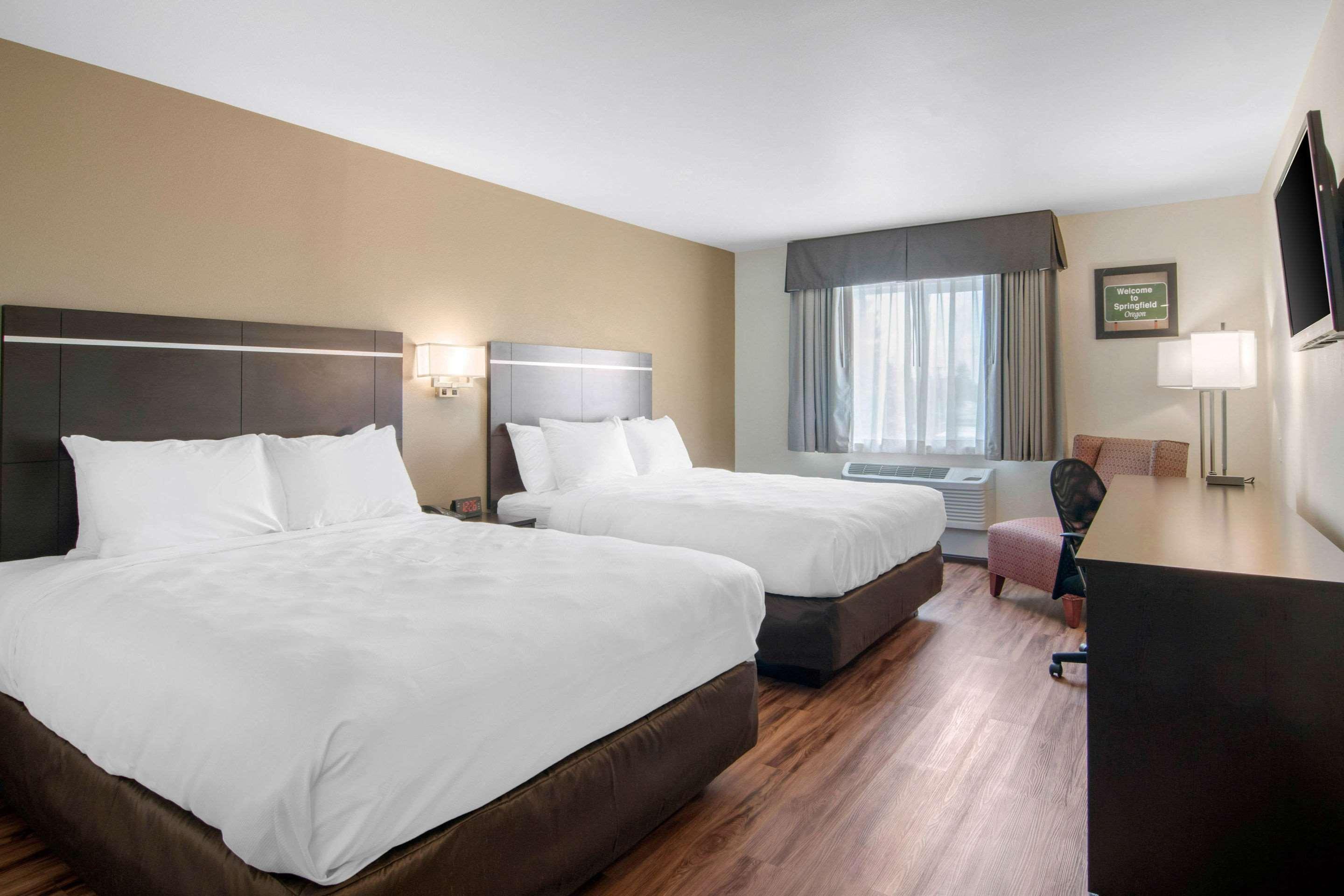 Econo Lodge Inn & Suites Springfield Exteriör bild