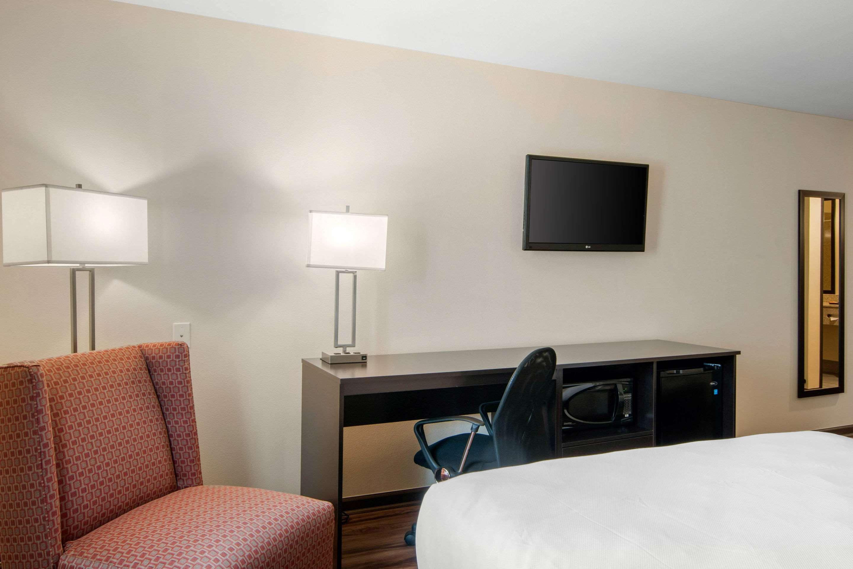 Econo Lodge Inn & Suites Springfield Exteriör bild